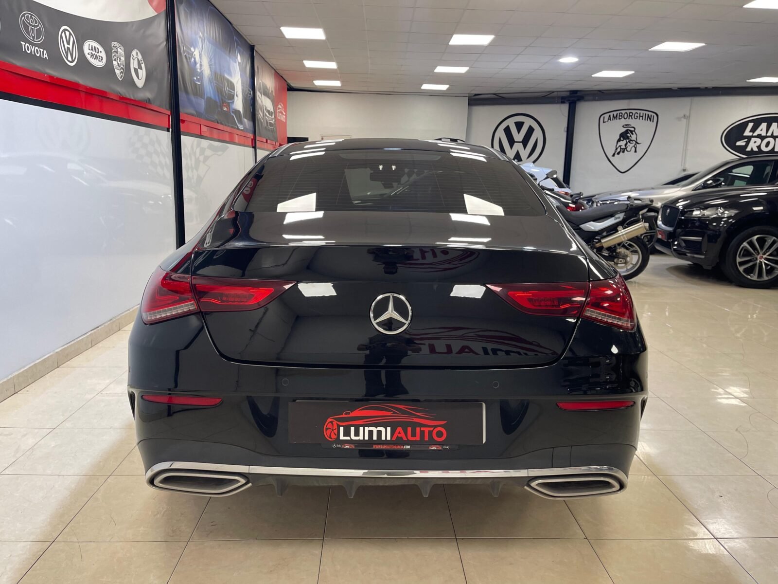 MERCEDES-BENZ CLA 200d AMG