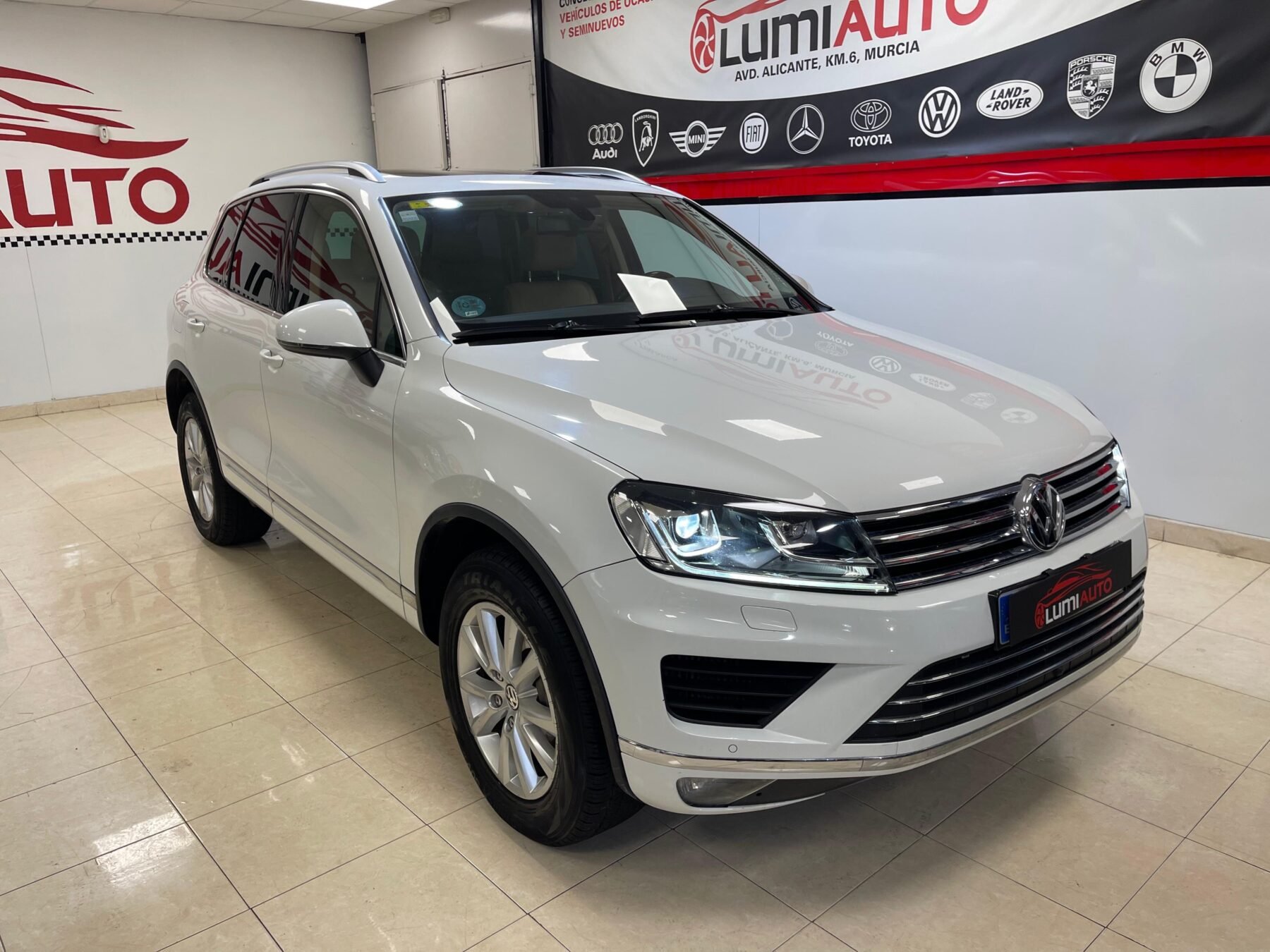 VOLKSWAGEN Touareg V6 3.0 TDI