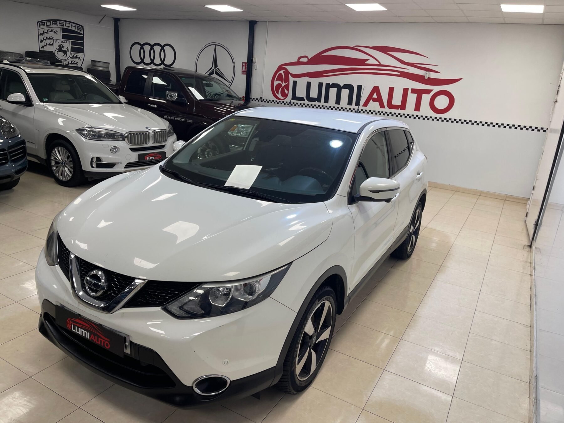 NISSAN Qashqai 1.2