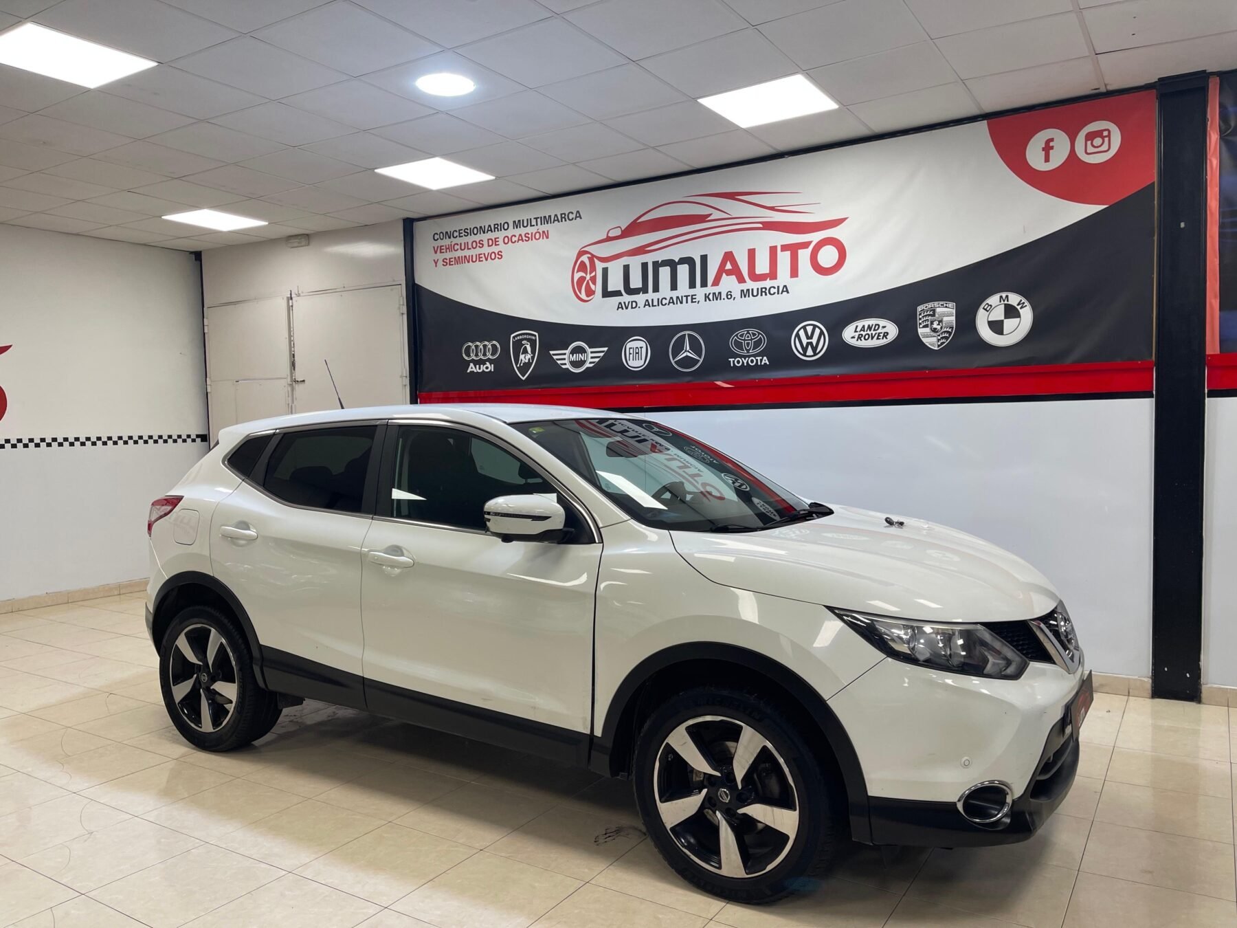 NISSAN Qashqai 1.2