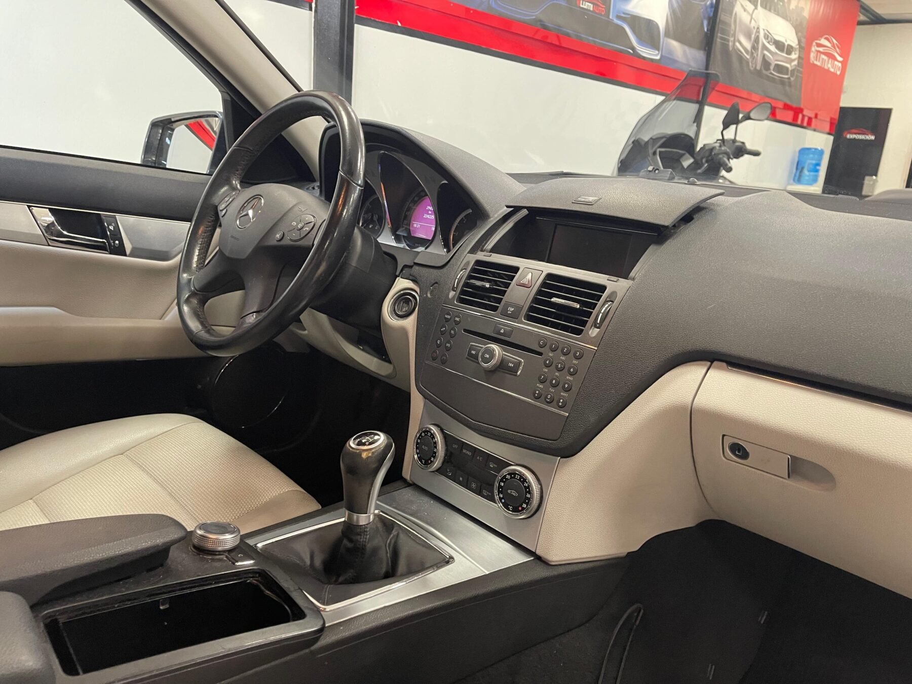 MERCEDES-BENZ CLASE C 200 CDI