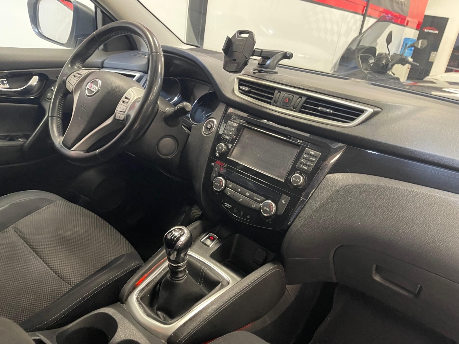 NISSAN Qashqai 1.2