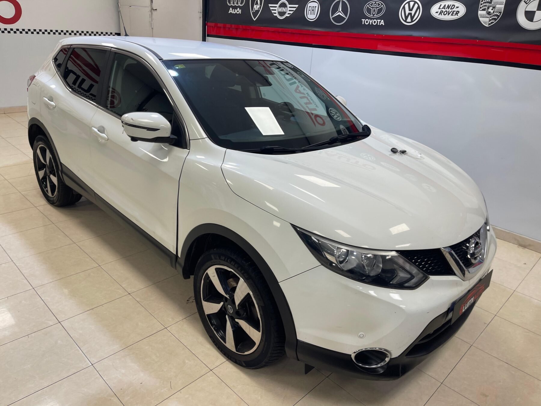 NISSAN Qashqai 1.2