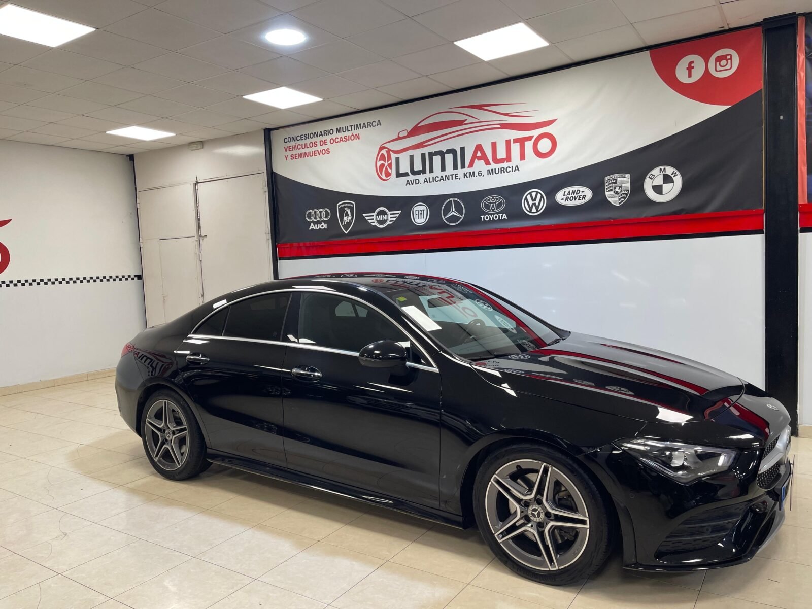 MERCEDES-BENZ CLA 200d AMG