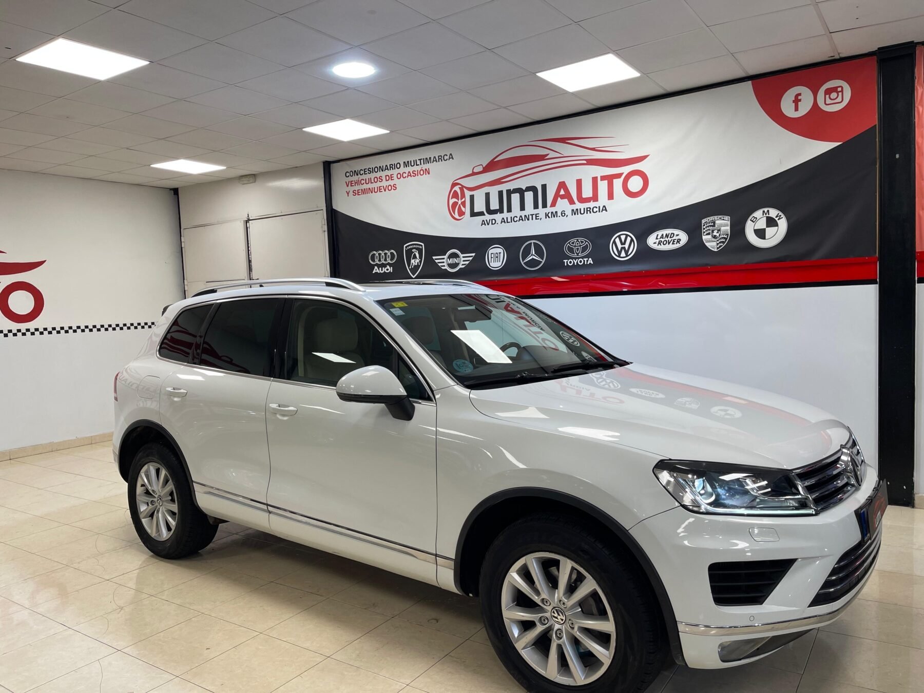 VOLKSWAGEN Touareg V6 3.0 TDI