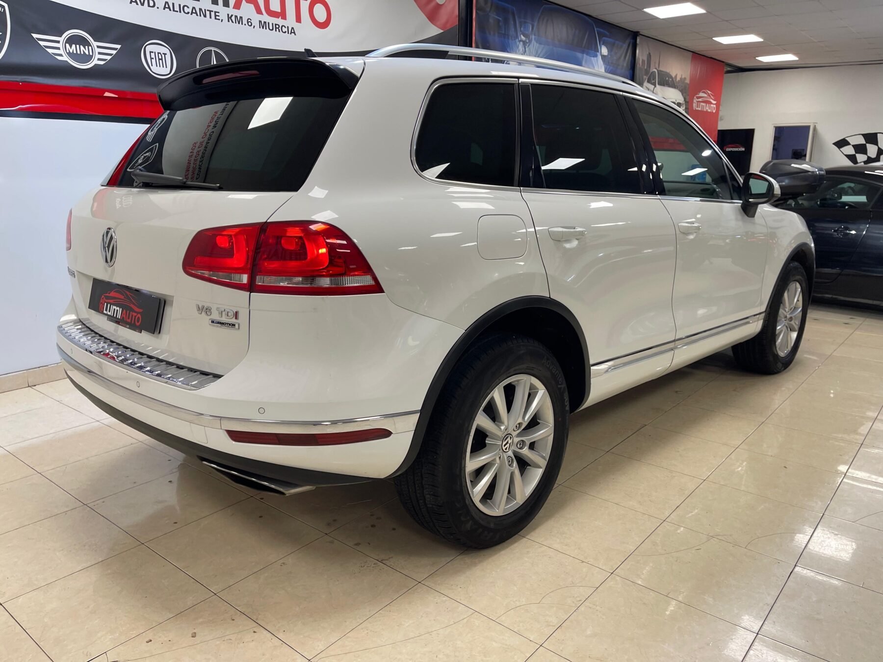 VOLKSWAGEN Touareg V6 3.0 TDI