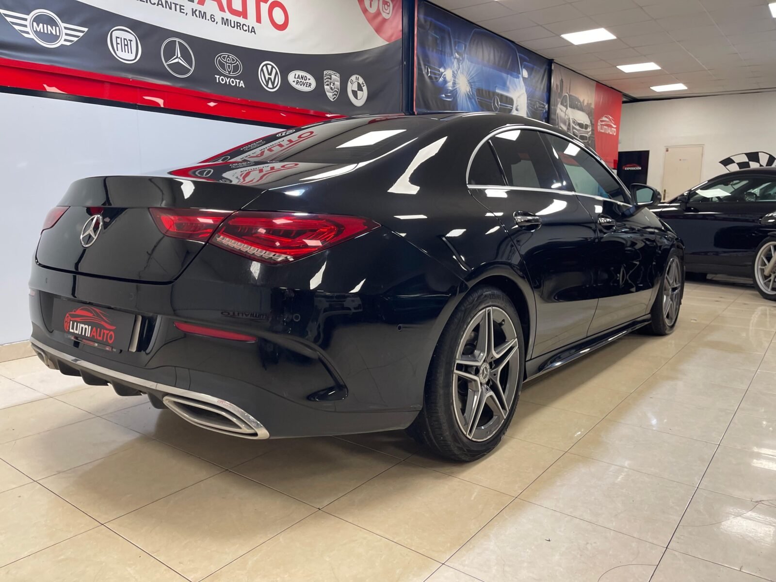 MERCEDES-BENZ CLA 200d AMG