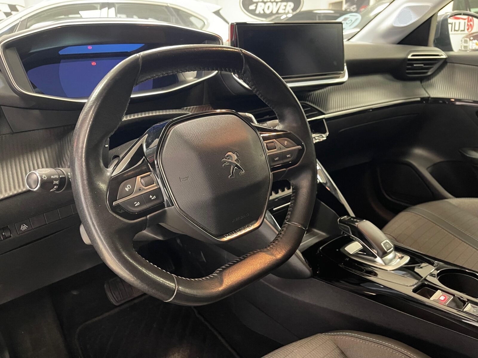 PEUGEOT 208 Automatico 1.2 