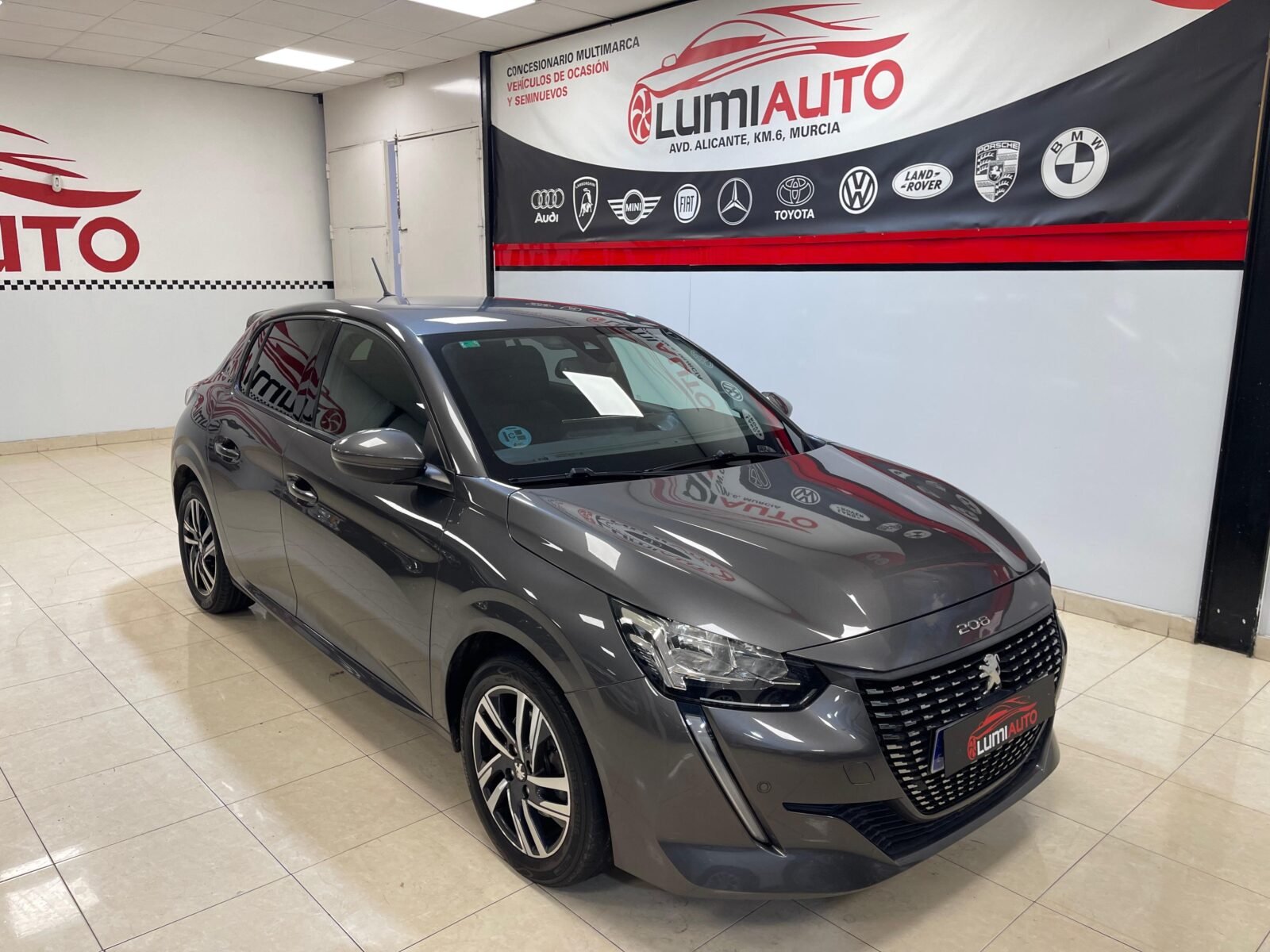 PEUGEOT 208 Automatico 1.2 