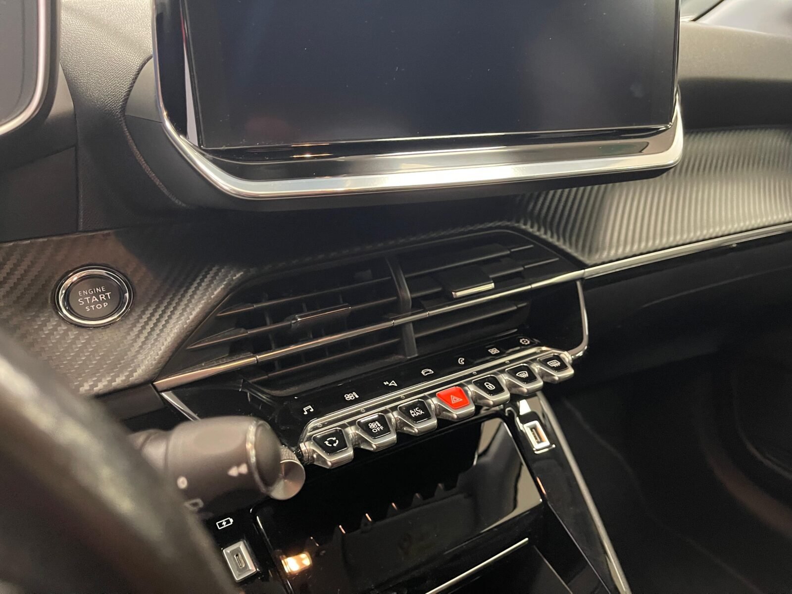 PEUGEOT 208 Automatico 1.2 