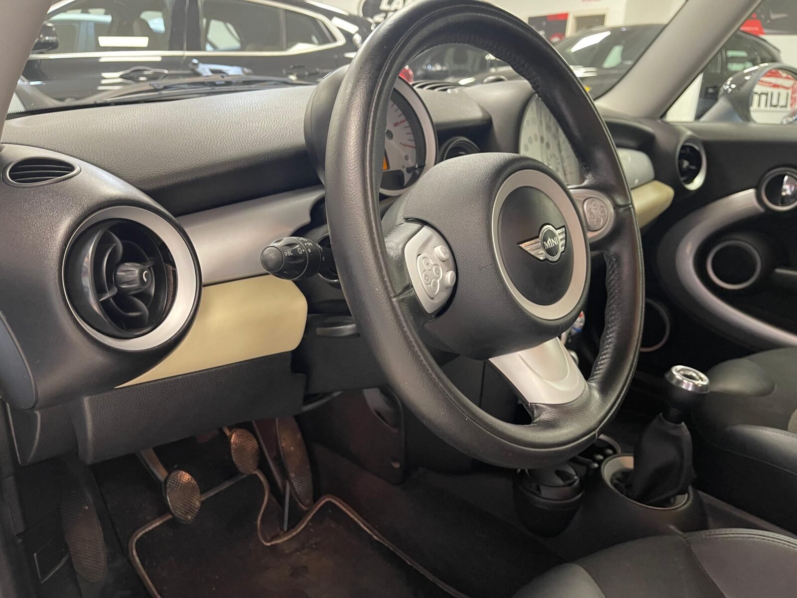 MINI Cooper D 1.6