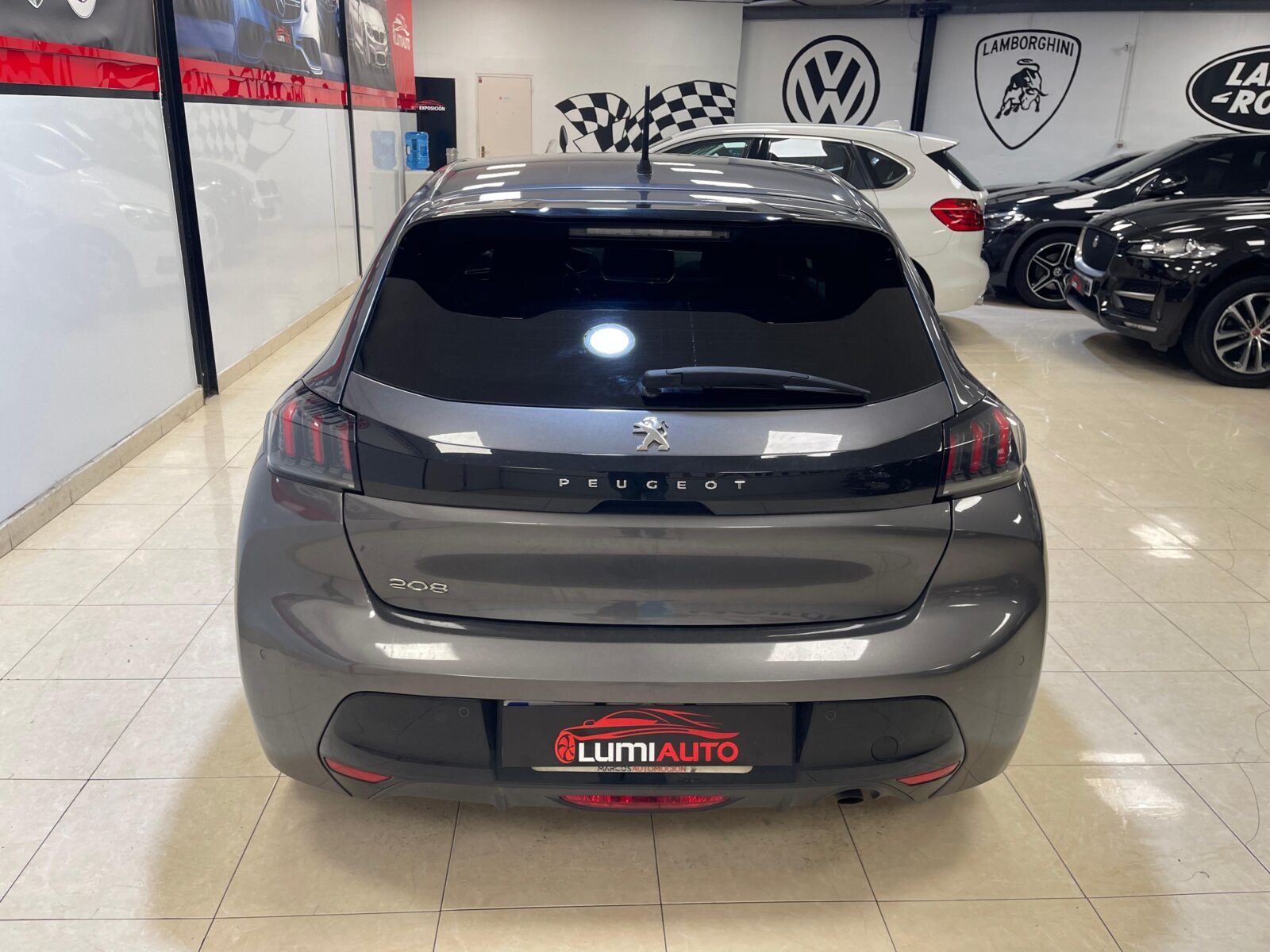 PEUGEOT 208 Automatico 1.2 