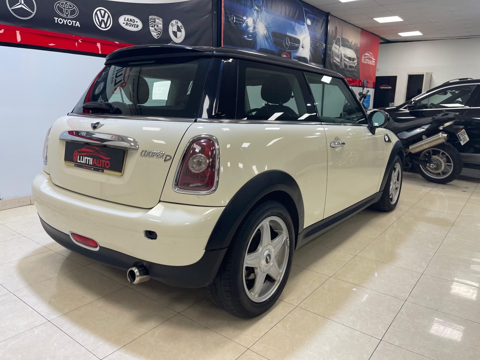 MINI Cooper D 1.6