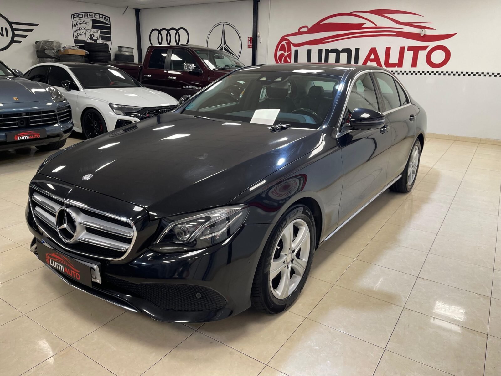 MERCEDES-BENZ E-class 220d