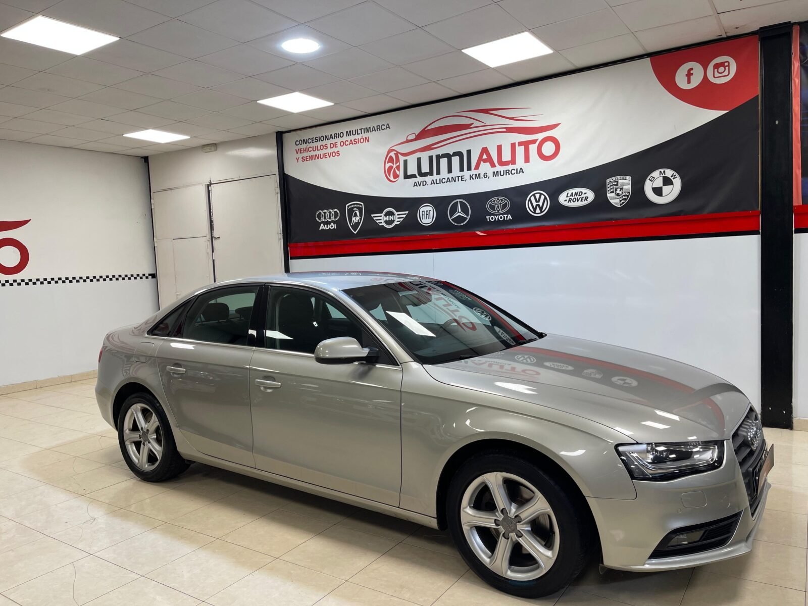 AUDI A4 2.0 TDI