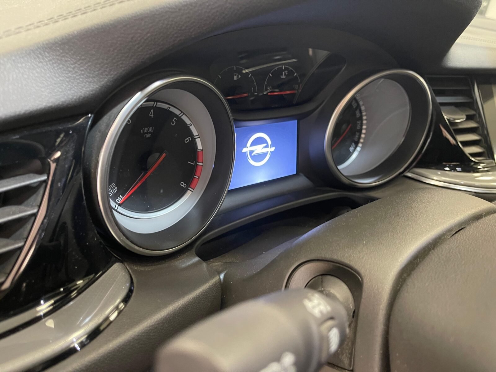 OPEL INSIGNIA 1.5