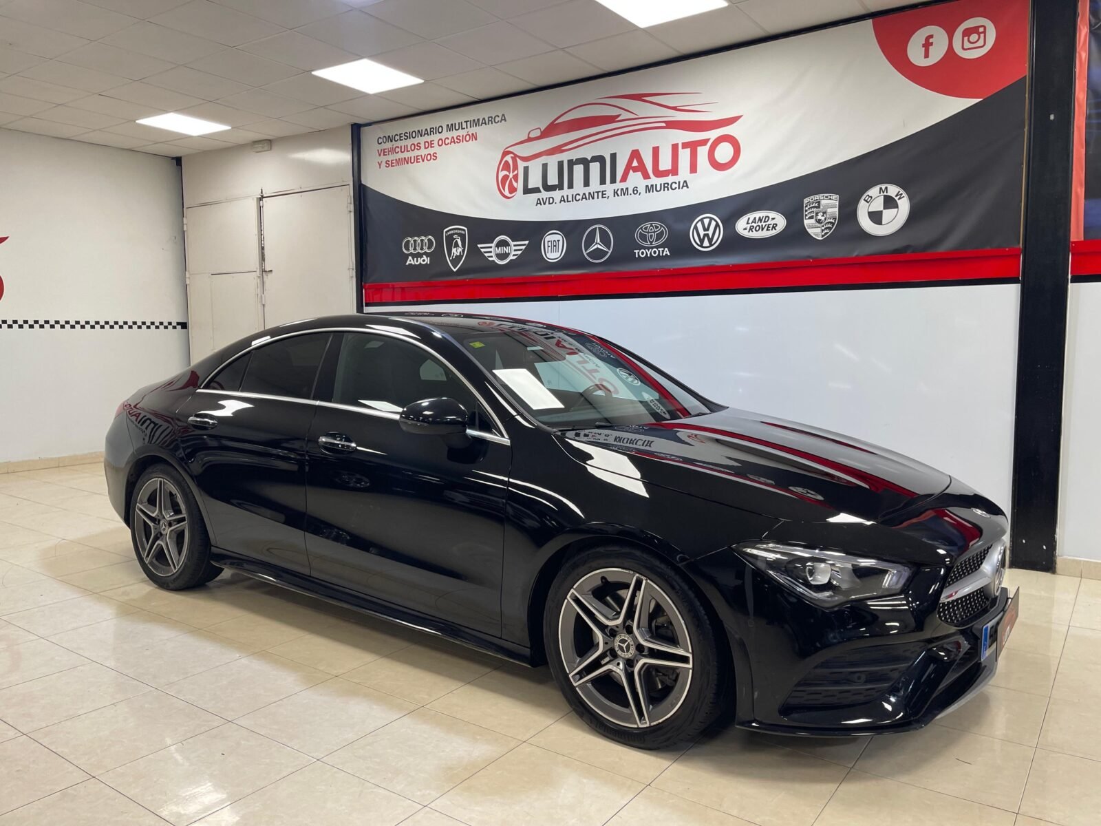 MERCEDES-BENZ CLA 200d AMG