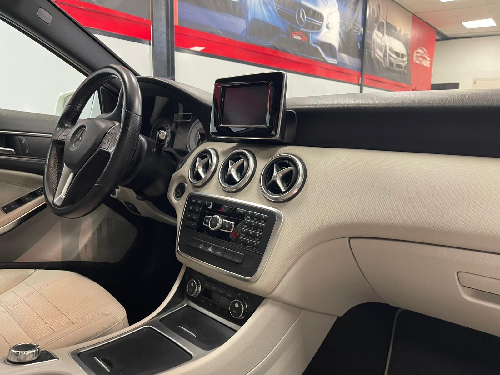 MERCEDES-BENZ CLASE A 180 CDI Urban