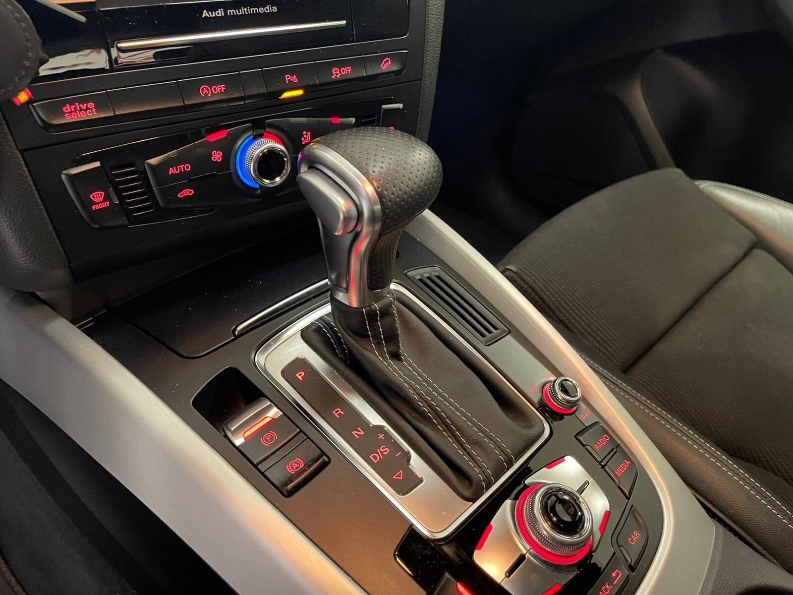 AUDI Q5 2.0 TFSI S-LINE
