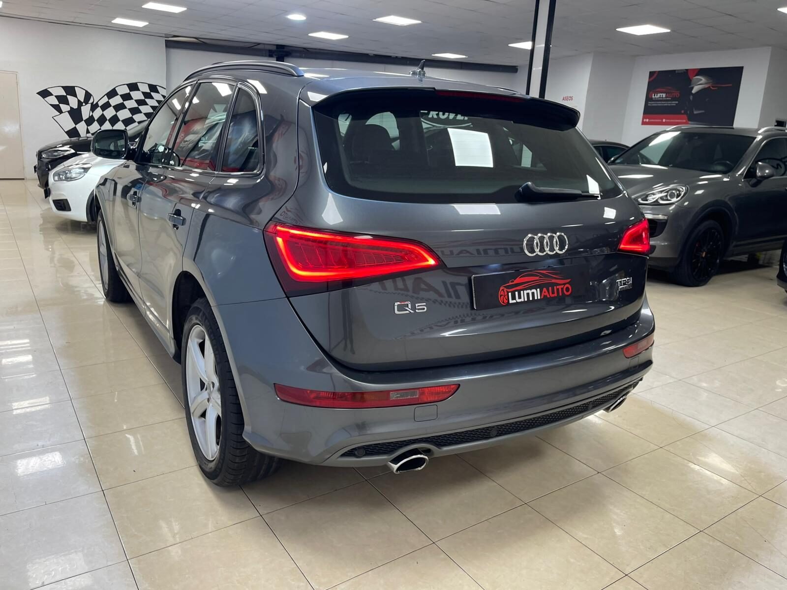 AUDI Q5 2.0 TFSI S-LINE