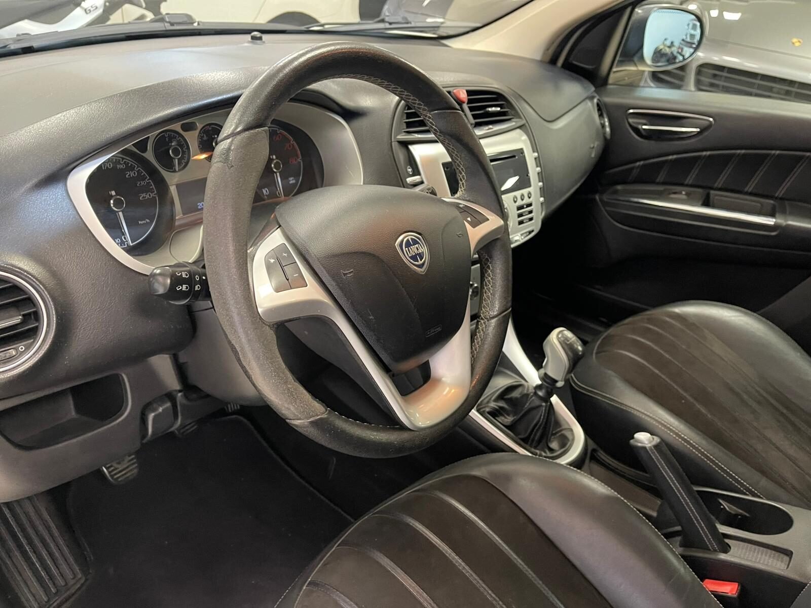 LANCIA DELTA 1.4 Tjet