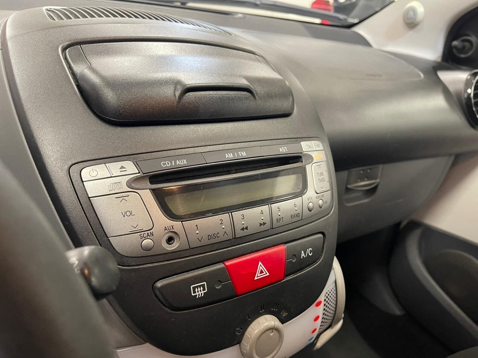 TOYOTA Aygo 1.0