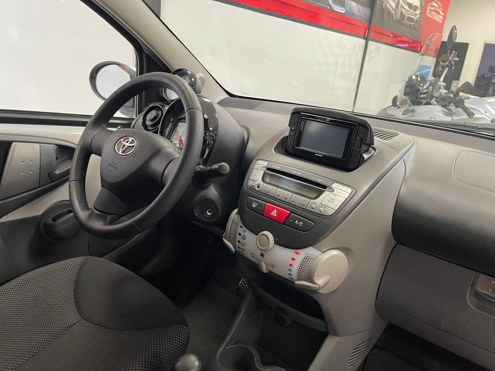 TOYOTA Aygo 1.0