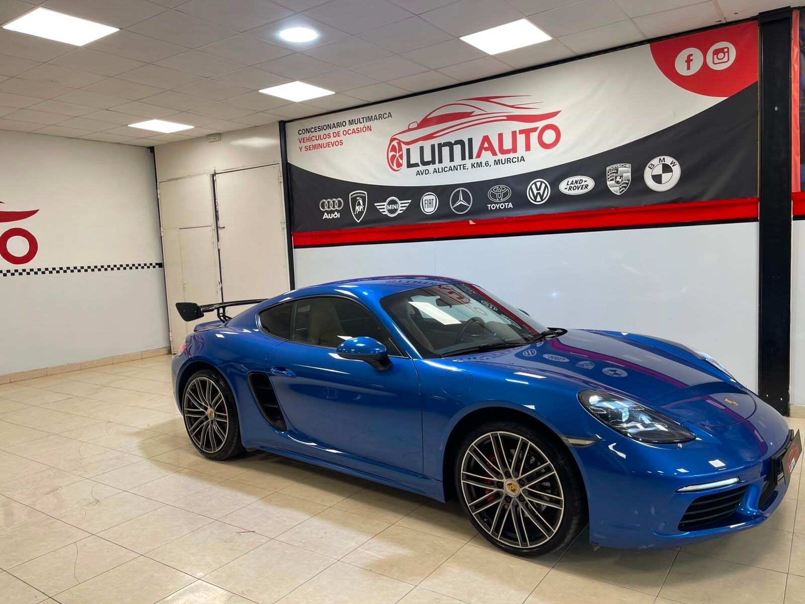 PORSCHE 718 Cayman S
