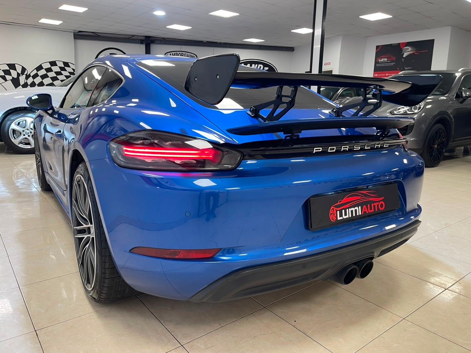 PORSCHE 718 Cayman S