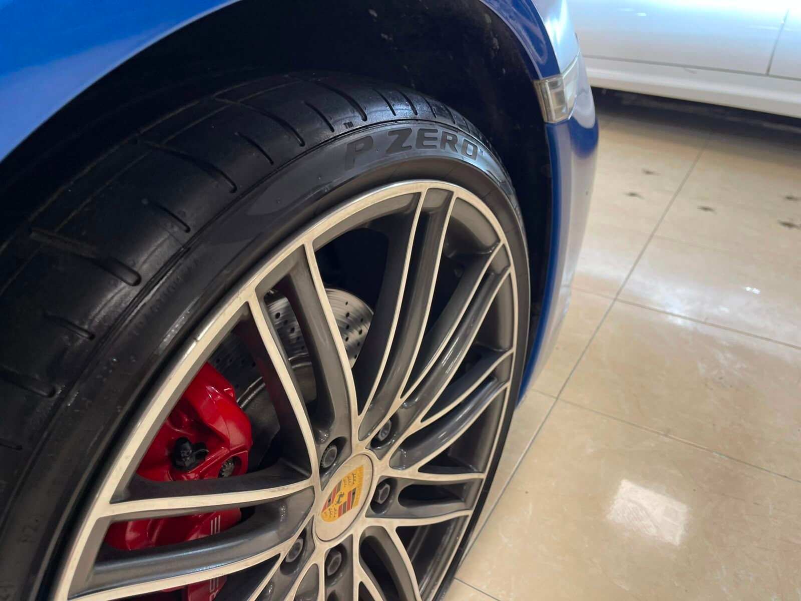 PORSCHE 718 Cayman S