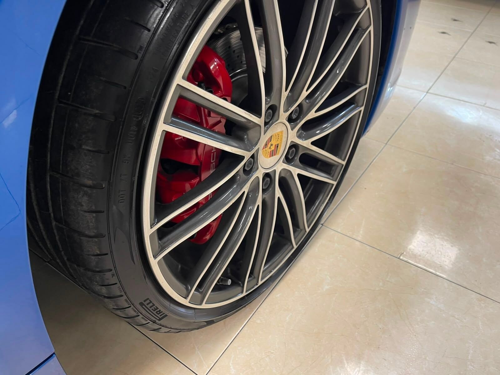 PORSCHE 718 Cayman S
