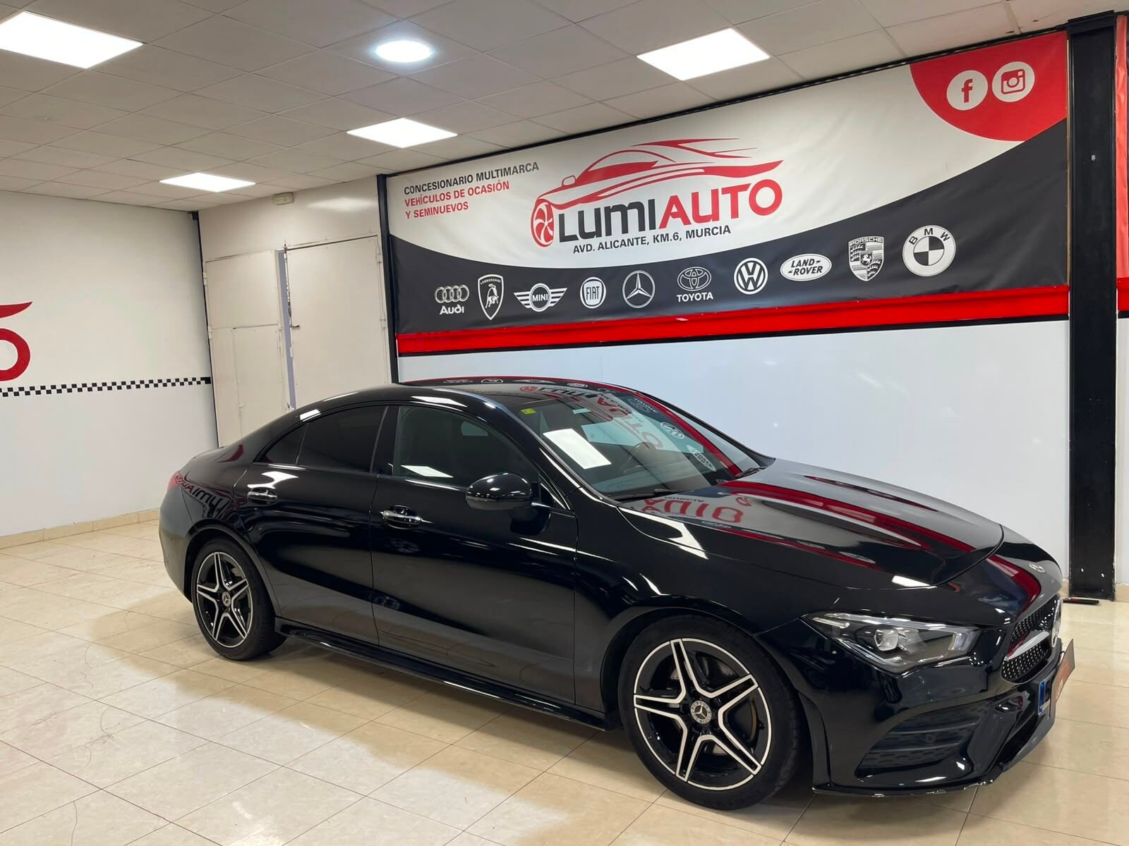 MERCEDES-BENZ CLA 200d AMG
