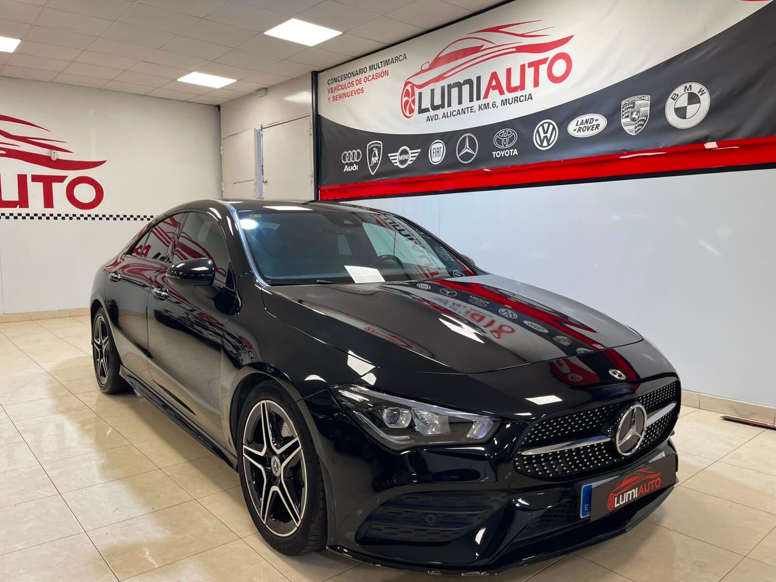 MERCEDES-BENZ CLA 200d AMG