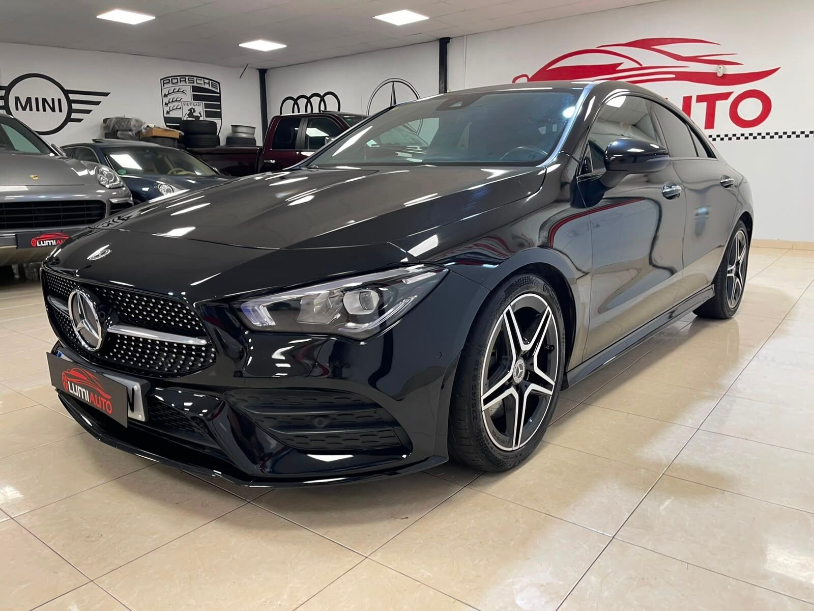 MERCEDES-BENZ CLA 200d AMG