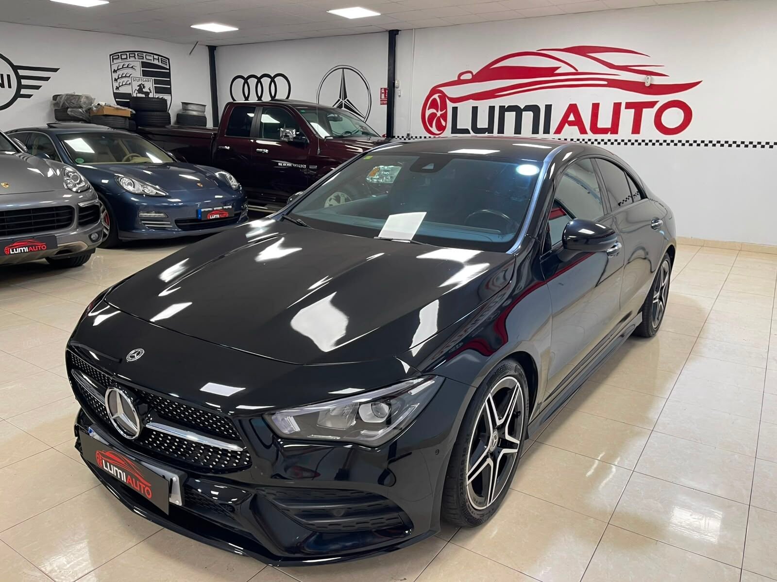 MERCEDES-BENZ CLA 200d AMG