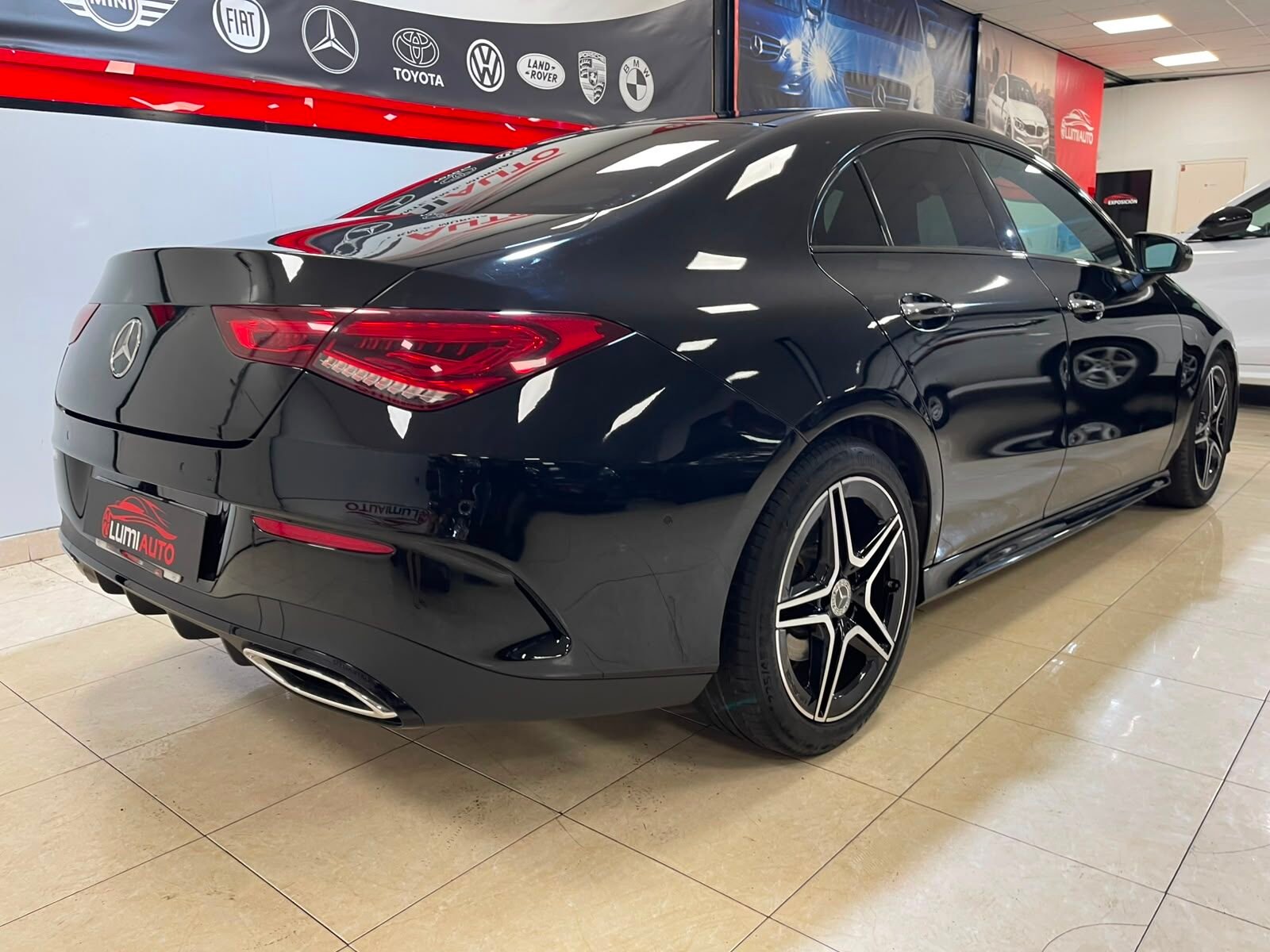 MERCEDES-BENZ CLA 200d AMG