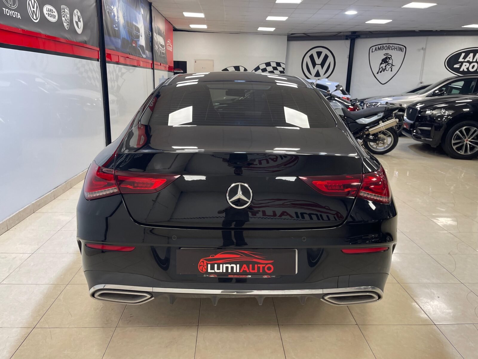 MERCEDES-BENZ CLA 200d AMG