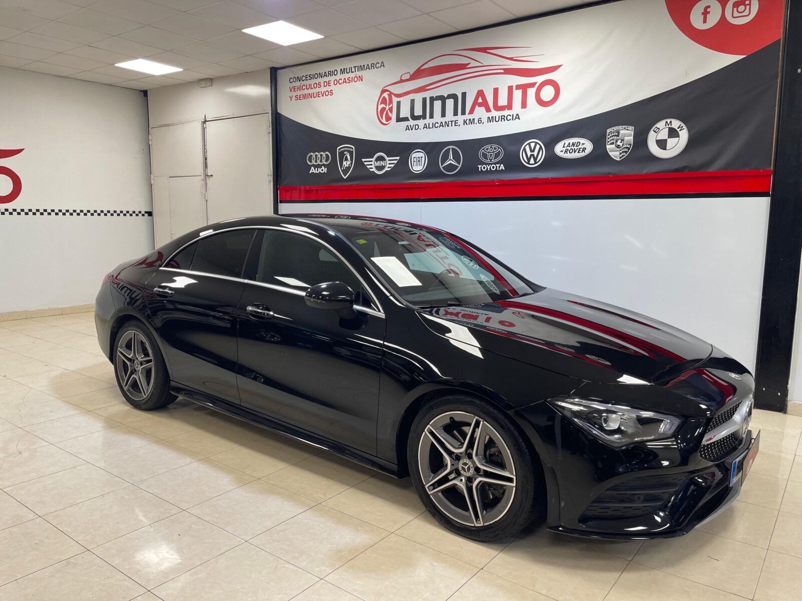 MERCEDES-BENZ CLA 200d AMG