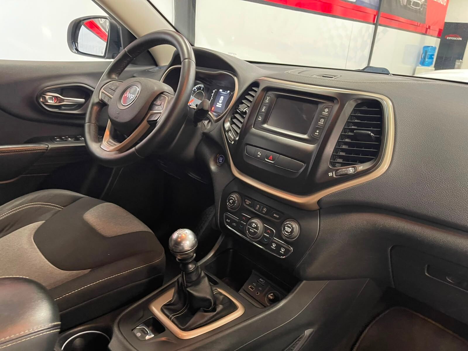 JEEP Cherokee 2.0