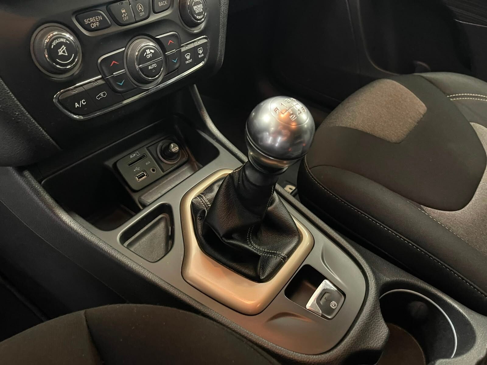 JEEP Cherokee 2.0