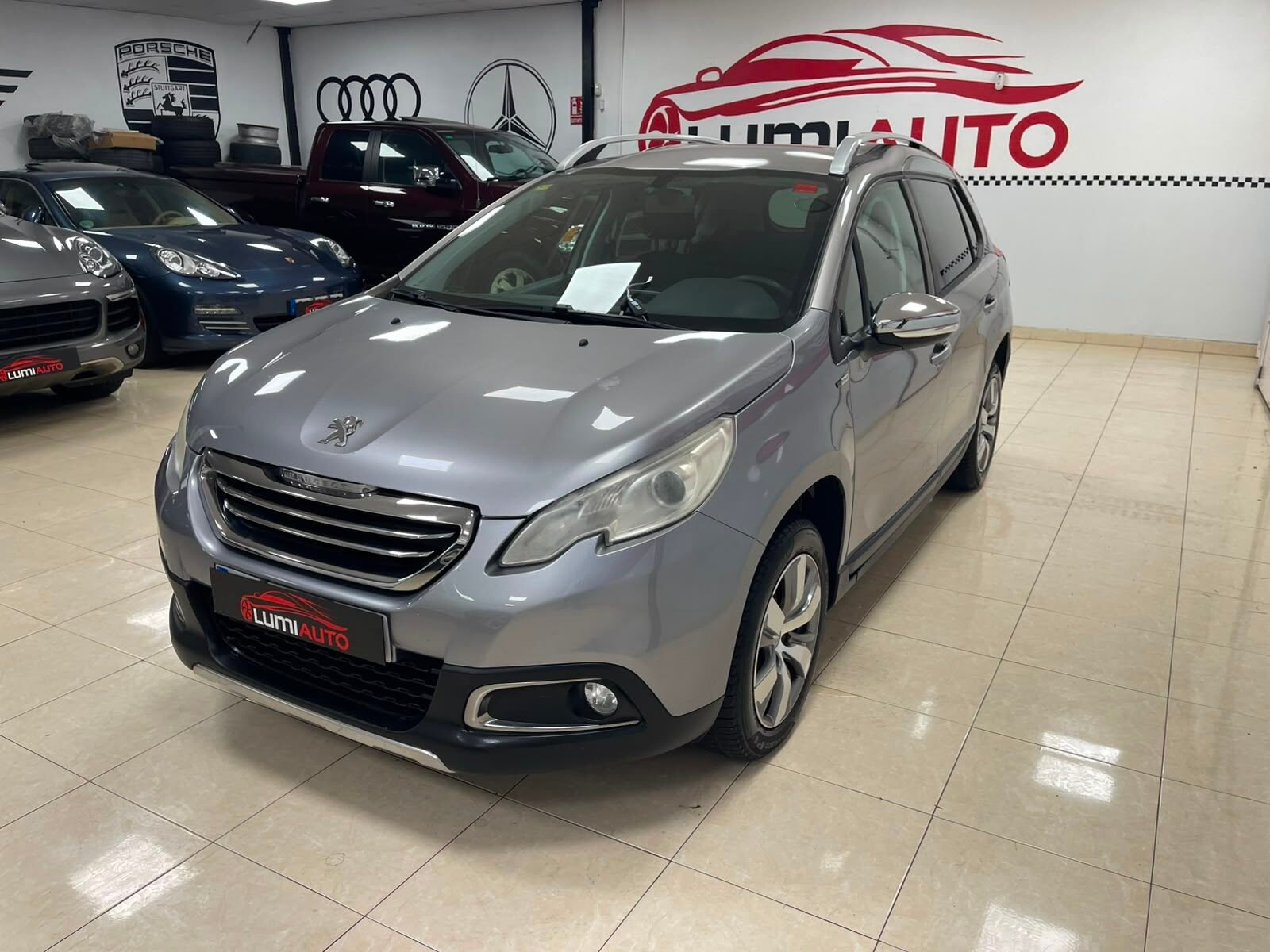PEUGEOT 2008 1.2 Style