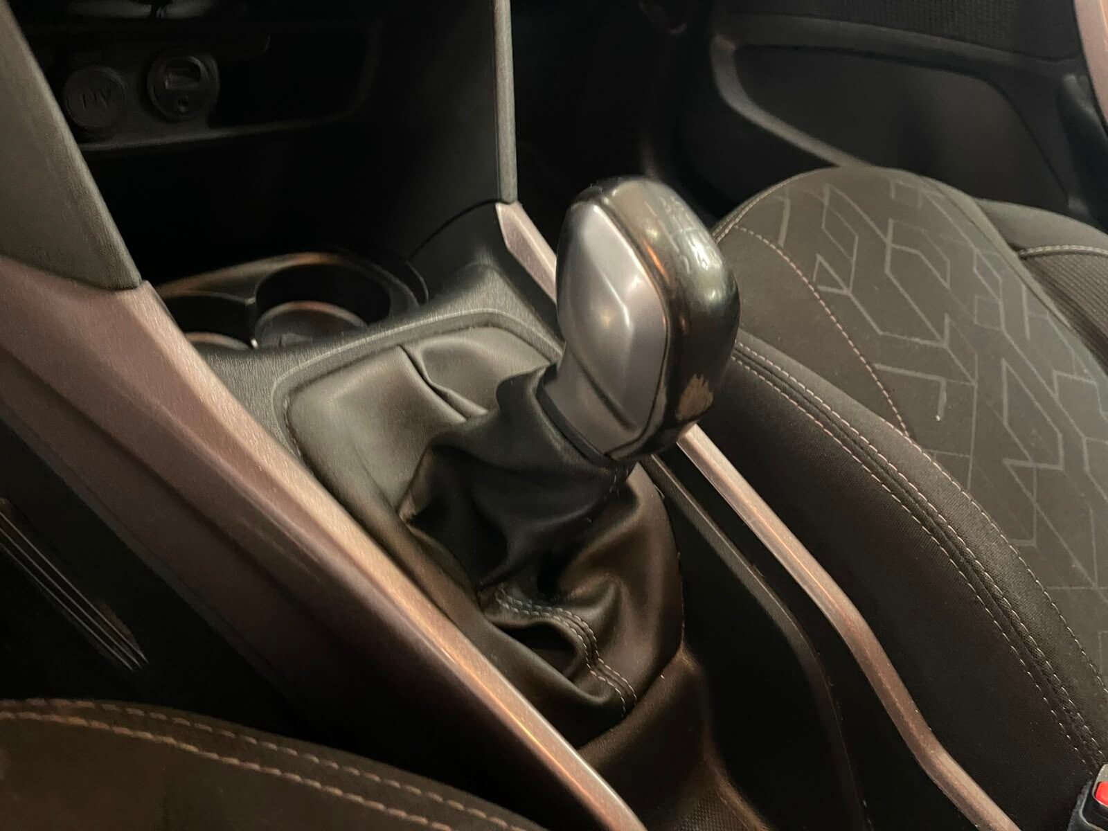PEUGEOT 2008 1.2 Style