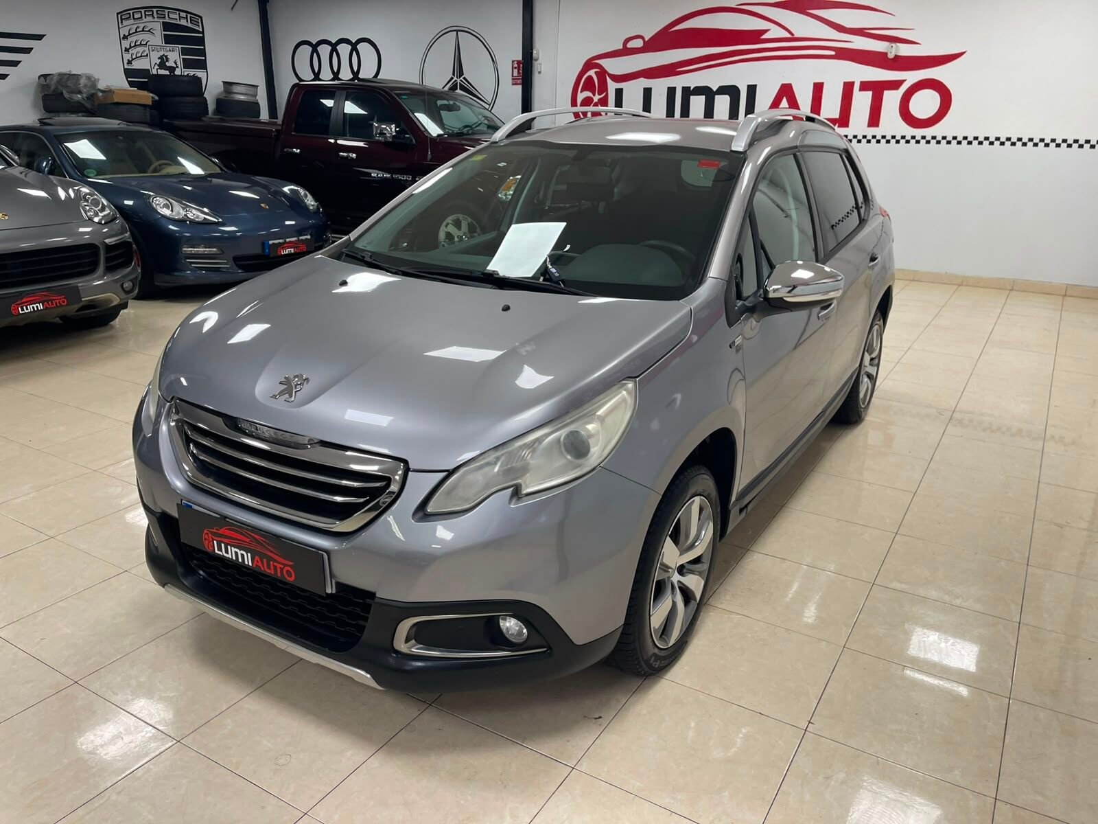 PEUGEOT 2008 1.2 Style