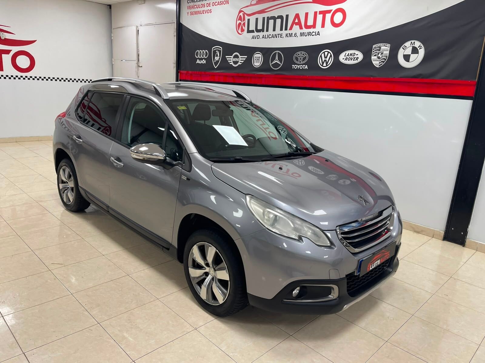 PEUGEOT 2008 1.2 Style