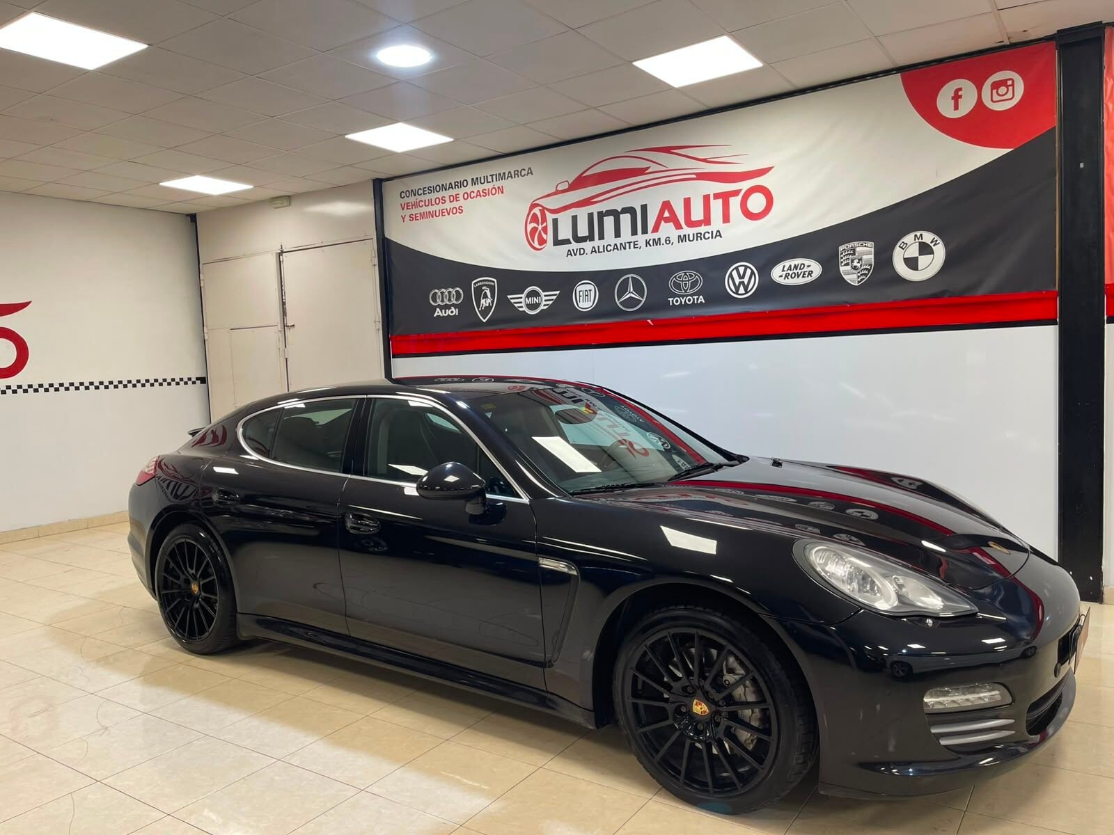 PORSCHE Panamera 4.8 S