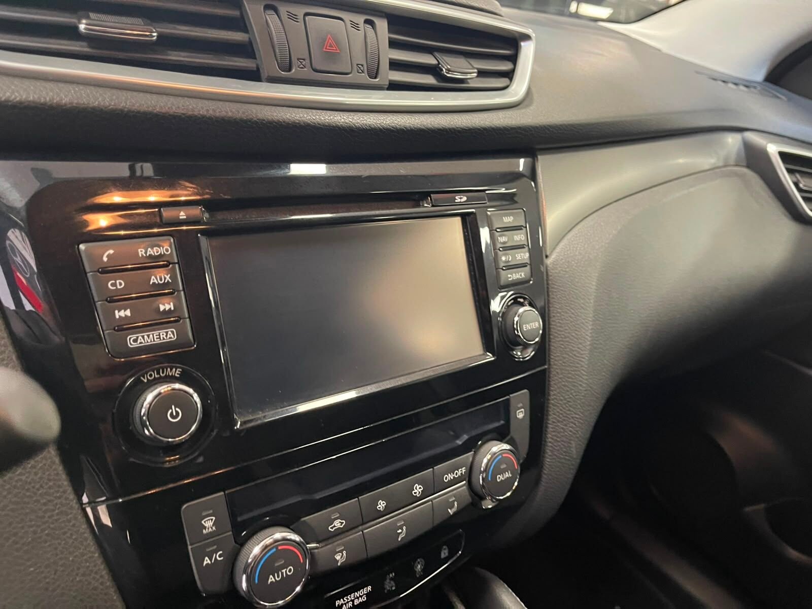 NISSAN Qashqai 1.2 DIGT