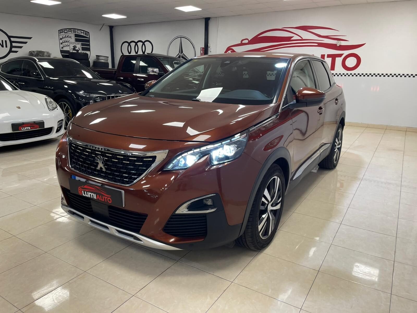 PEUGEOT 3008 1.6 HDI Allure