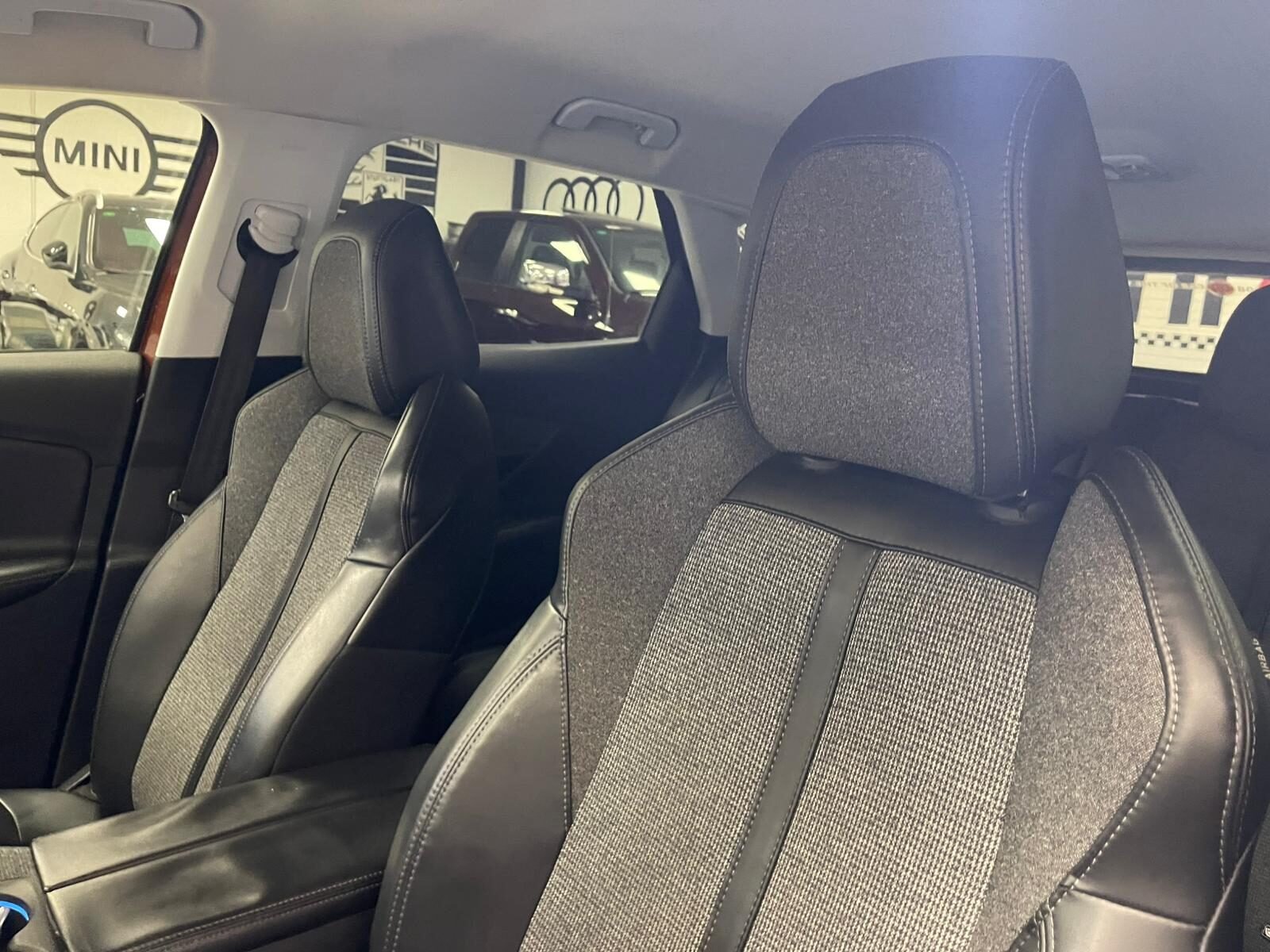 PEUGEOT 3008 1.6 HDI Allure