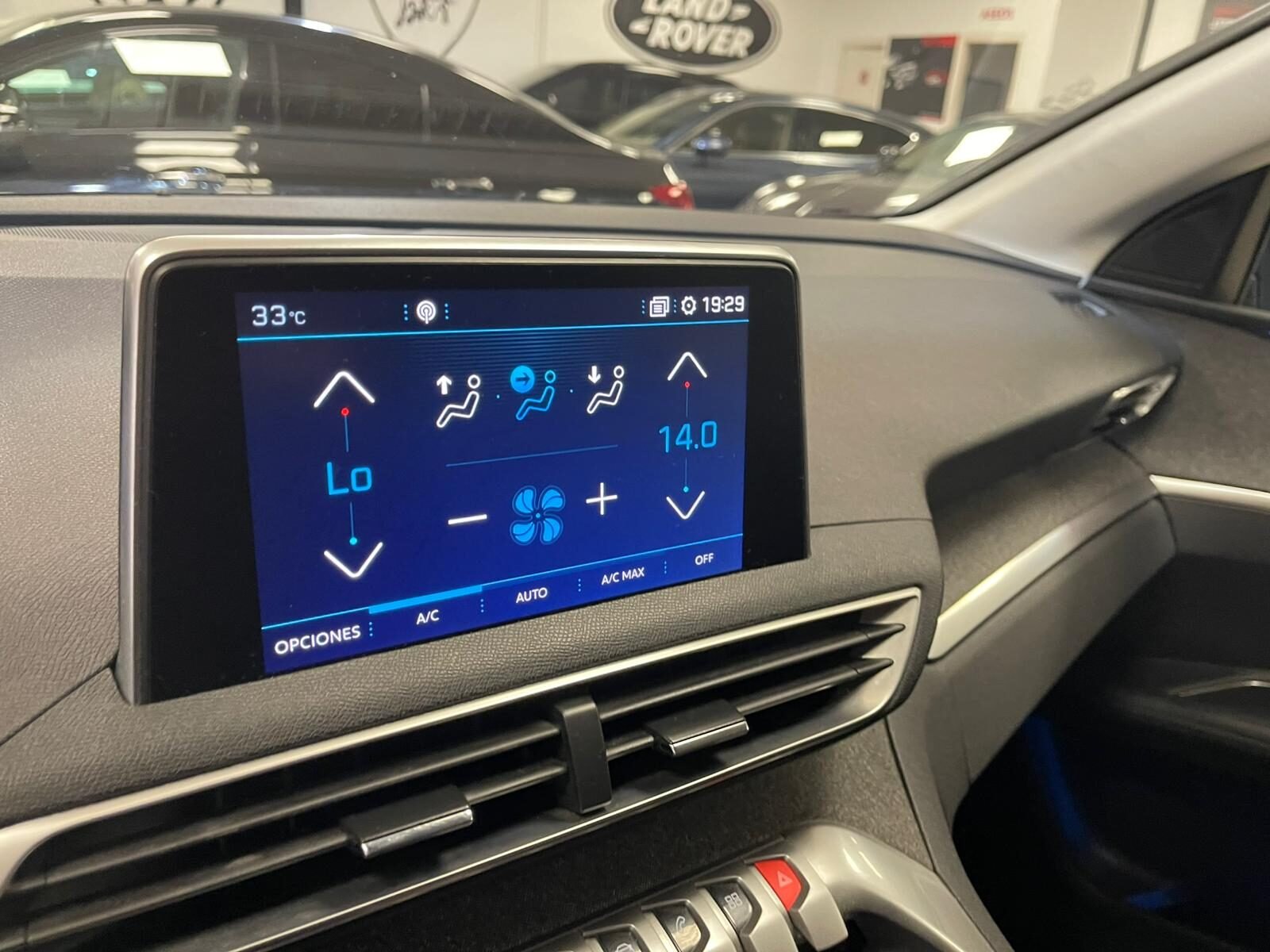 PEUGEOT 3008 1.6 HDI Allure