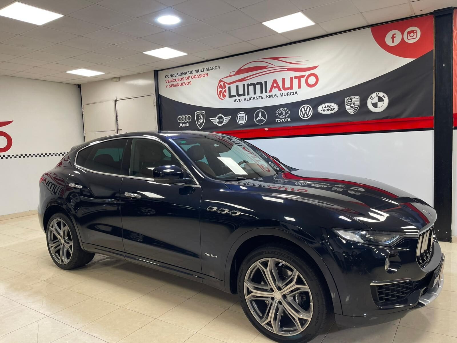 MASERATI Levante GranLusso V6